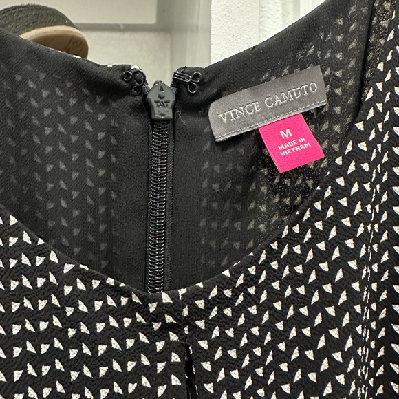 Vince Camuto medium jumpsuit, romper, black-and-white zip up pants sleeveless - Picture 3 of 7